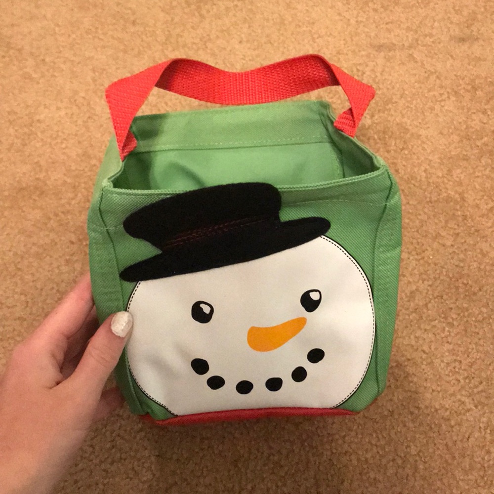A thirty-one bag